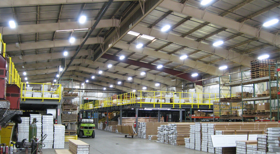 Каким должно быть осветительное оборудование закрытого склада?
