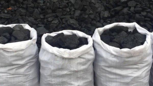 Насыпью или в мешках - в какой форме лучше купить уголь?